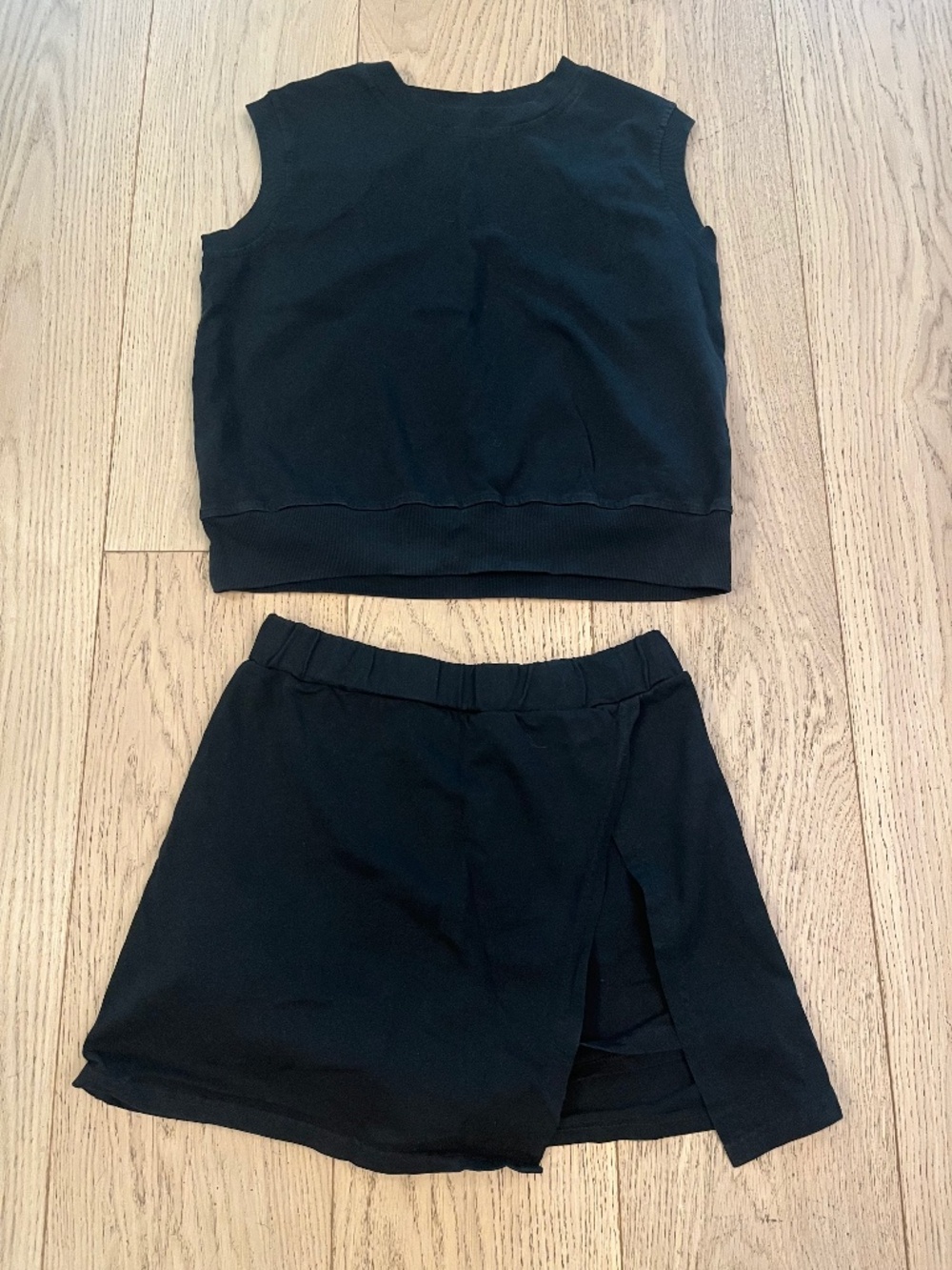 Summer Set black skorts with tank top size SM